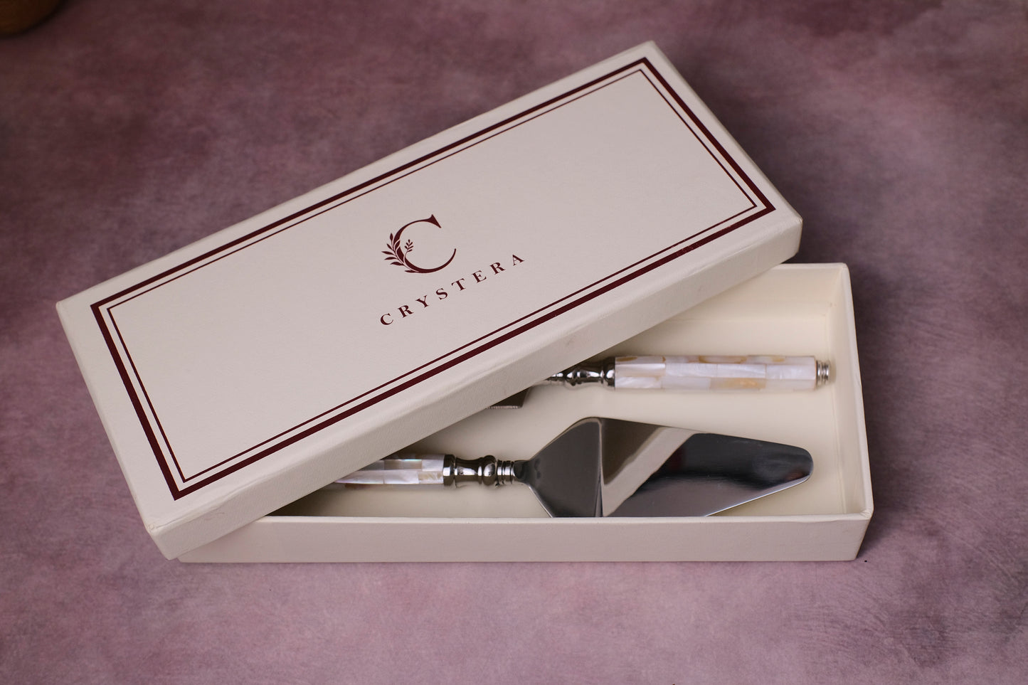 Cream Silver Round Marble Cake Set
