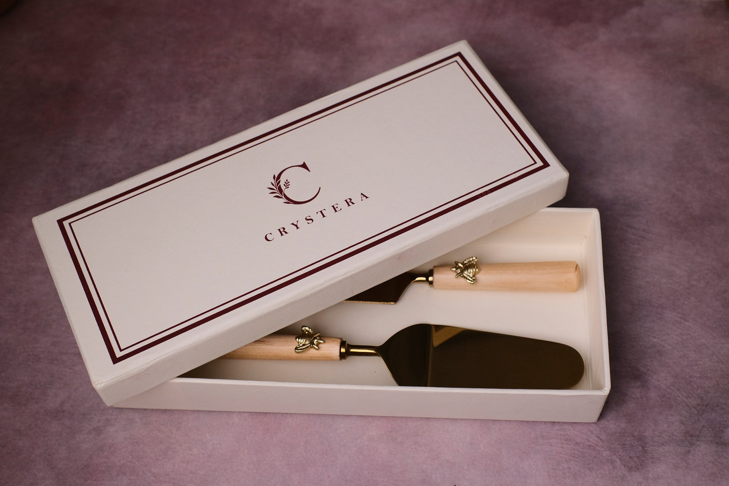 Beechwood QueenBee Cake Set