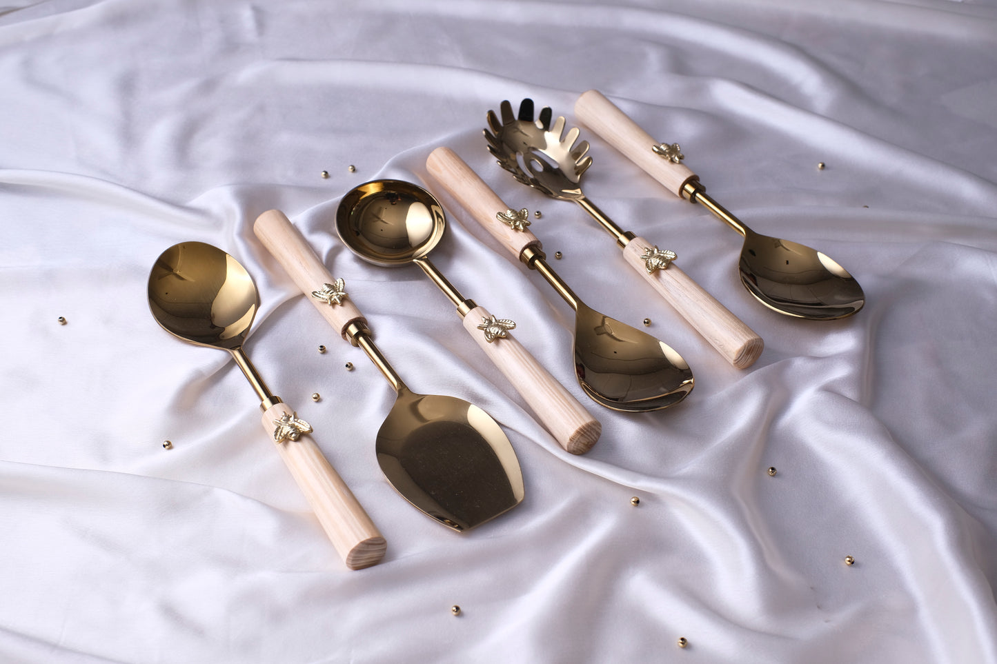 Beechwood QueenBee Serving Set